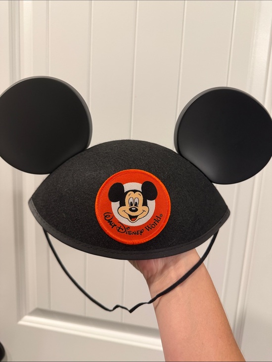 Disney Accessories - Walt Disney World Classic Mickey Ear Hat - Adult size